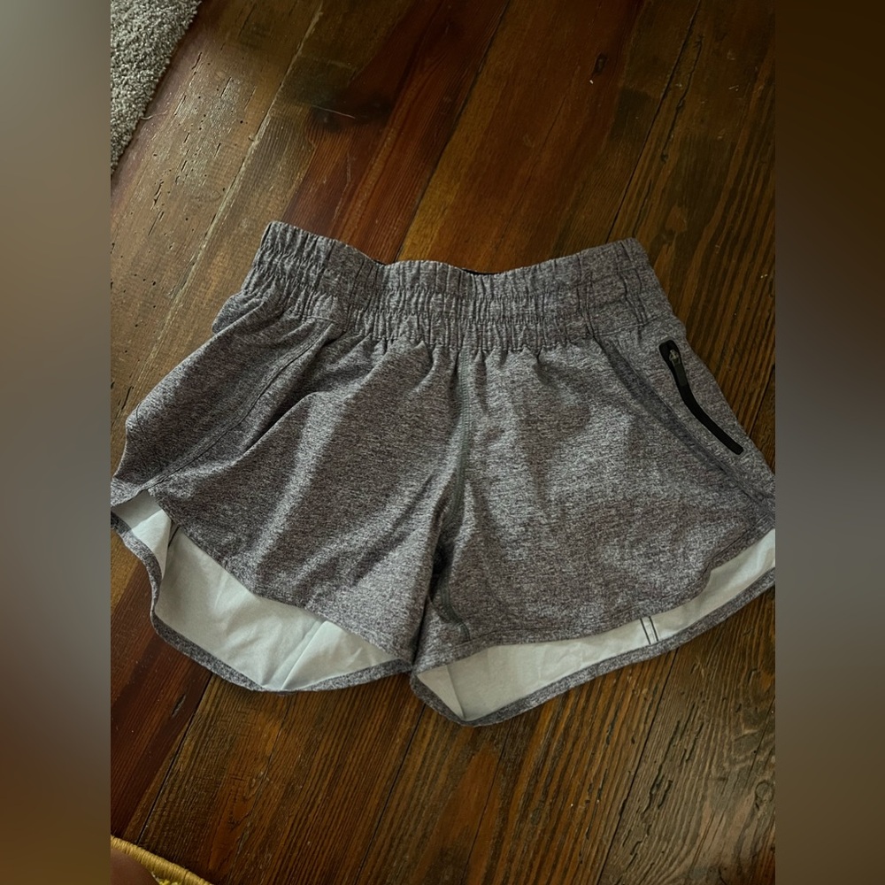 size 6 gray lulu tracker shorts